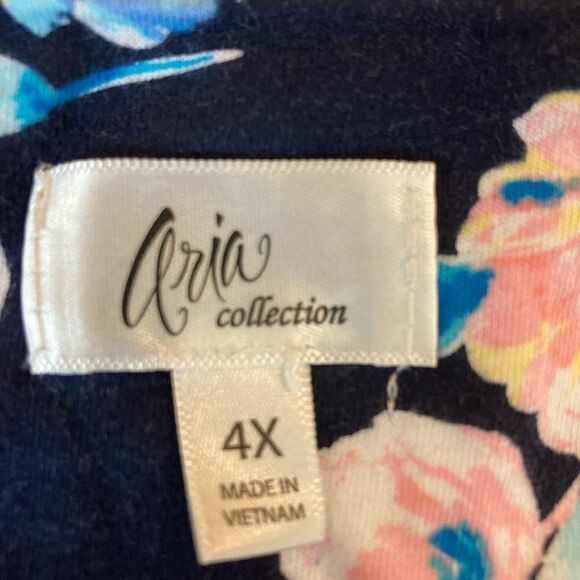 Aria NWOT deluxe feline floral nightgown w/.lace trim nice buttons & pockets🌷 - Picture 6 of 9